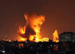 Israel không kích Dải Gaza, nguy cơ bùng nổ xung đột lớn