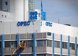 OPEC+ đứng giữa 'ranh giới' Mỹ và Nga