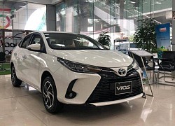 Toyota Vios tiếp tục giảm giá mạnh trong tháng Ngâu