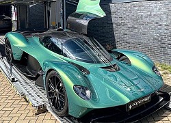 Chi tiết siêu xe Aston Martin Valkyrie hơn 73 tỷ đồng ngoài đời thực