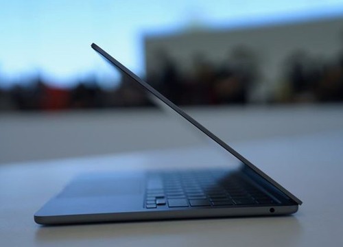 MacBook Air M2 mới về Việt Nam sẽ có giá hơn 30 triệu đồng