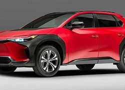 Toyota sẽ mua lại các xe điện bZ4X vì lỗi có thể rơi bánh?