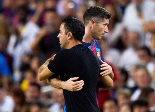 La Liga khai mạc: Barca và một giải đấu bất thường