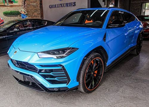 Lamborghini Urus với nội thất màu cam tại Hà Nội