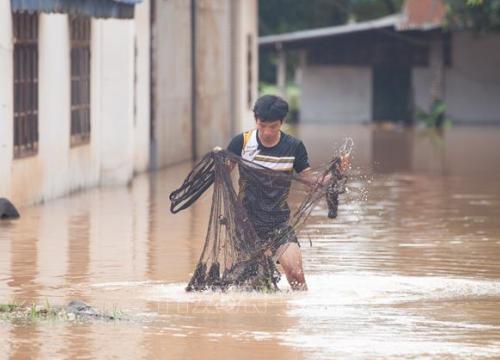 Lũ lụt gây thiệt hại lớn tại nhiều tỉnh của Lào