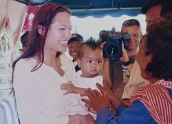 Những bức ảnh cách đây 20 năm của Angelina Jolie và con nuôi Maddox