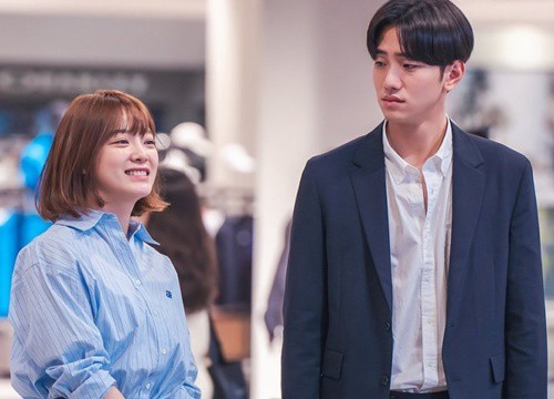 "Tình mới" của Kim Se Jeong: Học chung trường với Cha Eun Woo, khiến hội nữ sinh mê mệt