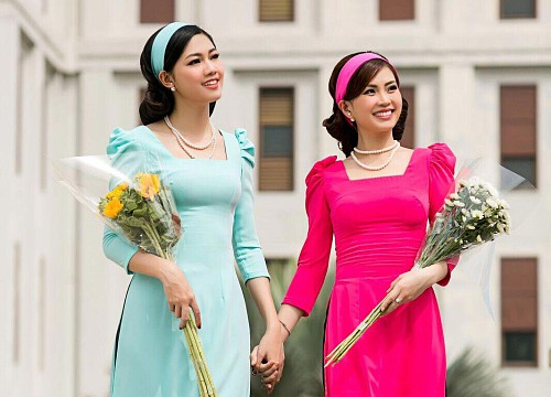 15+ Mẫu áo dài cổ vuông đẹp và phong cách nhất hiện nay