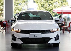 Bảng giá xe KIA tháng 8: KIA K5 được giảm giá 20 triệu đồng