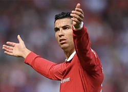 Chị gái Ronaldo bênh vực em trai khi bị Chủ tịch Real chê 'hết thời'