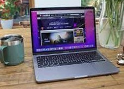 Giá MacBook Pro M2 giảm mạnh ngay khi lên kệ tại Việt Nam