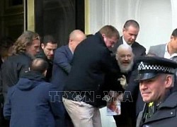 Các luật sư của nhà sáng lập WikiLeaks kiện CIA với cáo buộc theo dõi