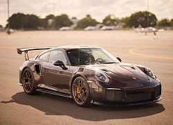 Chiếc Porsche 911 GT2 RS "tím mộng mơ" được trả hơn 8 tỷ đồng