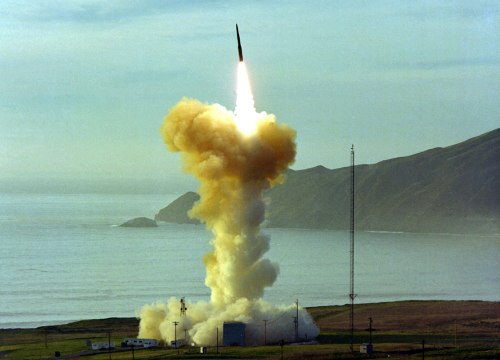 Mỹ thử tên lửa đạn đạo liên lục địa Minuteman III sau nhiều lần bị hoãn