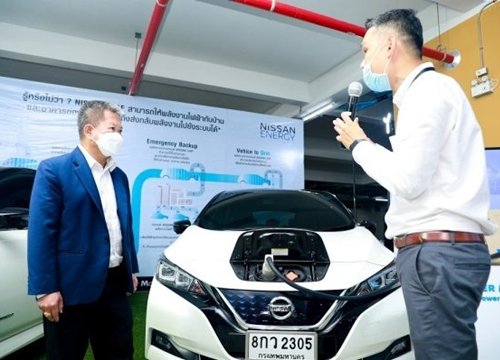 Nissan được hậu thuẫn phát triển trạm sạc