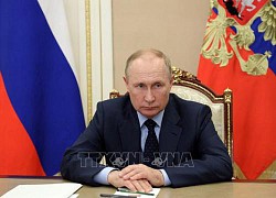 Tổng thống Nga Vladimir Putin cam kết hiện đại hóa quân đội, bảo vệ đồng minh