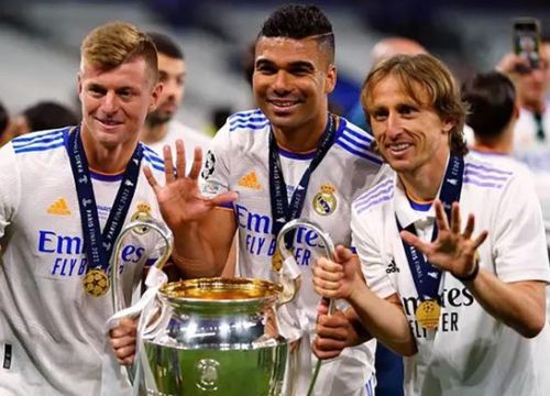 Vì sao Real Madrid dễ dàng 'nhả' Casemiro cho MU?