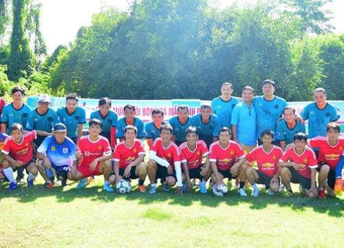 Bóng đá ngày cuối tuần