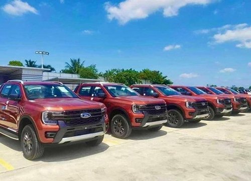 Muốn sớm "cưới" Ford Ranger 2023, khách Việt phải thêm 60 triệu tiền lạc