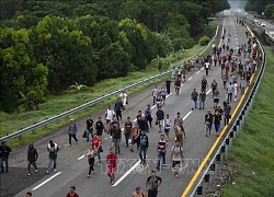 Đoàn người di cư mới bắt đầu hành trình đi bộ 300 km từ miền Nam Mexico tới Mỹ