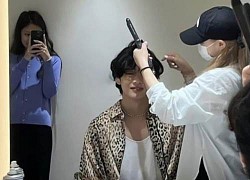 Xôn xao hình ảnh Jennie (BLACKPINK) đứng chung căn phòng với V (BTS)