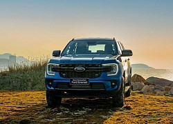 Loạt xe mới của Ford khan hàng, giá tăng cao