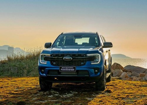 Loạt xe mới của Ford khan hàng, giá tăng cao