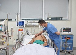 Nam thanh niên 19 tuổi sốc, suy đa tạng do sốt xuất huyết