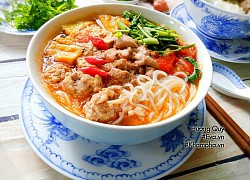 Bún riêu cua chả mực vừa quen vừa lạ chào ngày mới