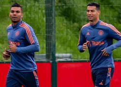 Erik ten Hag tiếc rẻ Martial, Casemiro ra mắt MU đấu Southampton