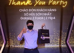 Khách hàng Thế Giới Di Động nhận Samsung Galaxy Z4 Series trước ngày mở bán