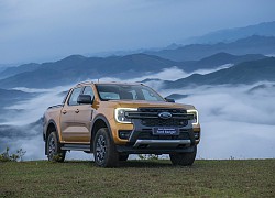 Bảng giá xe Ford tháng 8: Ford Ranger "kèm lạc" tới 60 triệu đồng