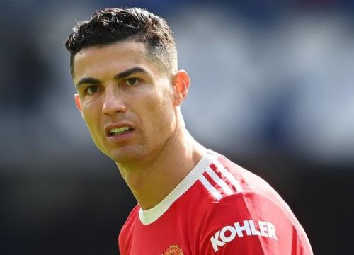 Ronaldo phải chấp nhận không đâu tốt hơn MU