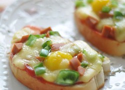 10 phút để có món pizza mini siêu nhanh cho bữa sáng