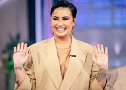 Demi Lovato hối hận vì ghi lại hành trình cai nghiện