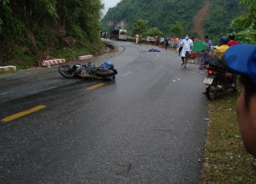 Gặp nạn trên đường về quê nghỉ lễ, hai vợ chồng tử vong