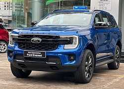 Giá bán Ford Everest 2022 vẫn đang 'ở trên mây', chênh tận 200 triệu đồng