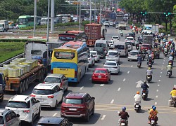 Giao thông ngày đầu dịp lễ 2-9 tại TP.HCM: Có ùn ứ nhưng vẫn 'dễ thở'