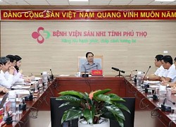 Ngày làm việc với lịch trình dày đặc, xuyên nghỉ lễ của Thủ tướng tại Phú Thọ