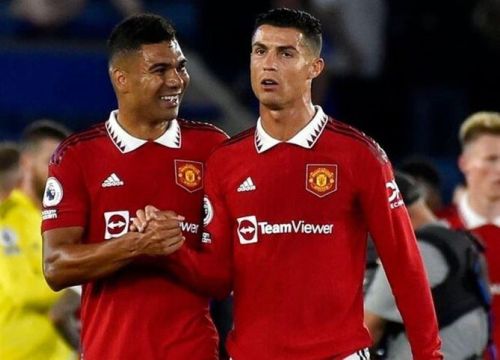 Phản ứng của Ronaldo và Casemiro sau trận thắng Leicester