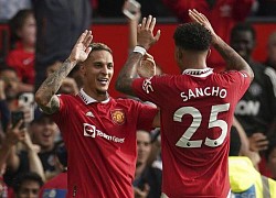 Antony và Jadon Sancho tranh áo số 7 của Ronaldo ở MU