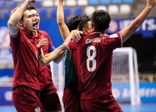 Hú hồn, Futsal Thái Lan suýt thua