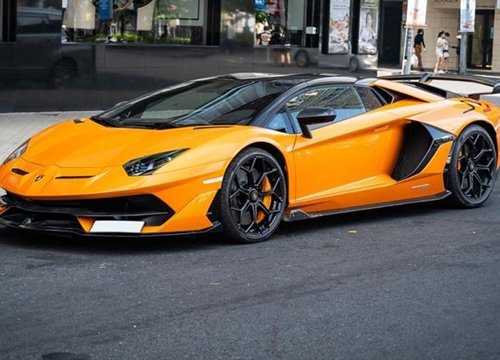 Lamborghini Aventador SVJ Roadster hơn 23 tỷ "quay đầu" về Hà Nội