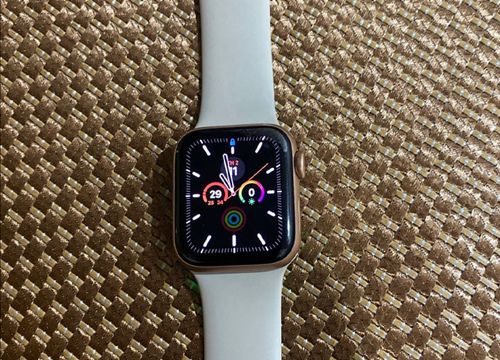 So sánh Apple Watch SE 2 và Apple Watch 7: Khác nhau như thế nào?