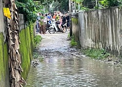 Thanh Hóa: Hai người bị điện giật tử vong khi đẩy xe tang