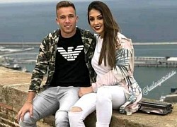 Arthur Melo đến Liverpool kéo theo nàng WAG đa tài