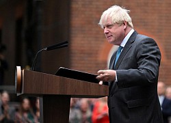 Nữ hoàng Anh Elizabeth II chấp thuận đơn từ chức của Thủ tướng Anh Boris Johnson