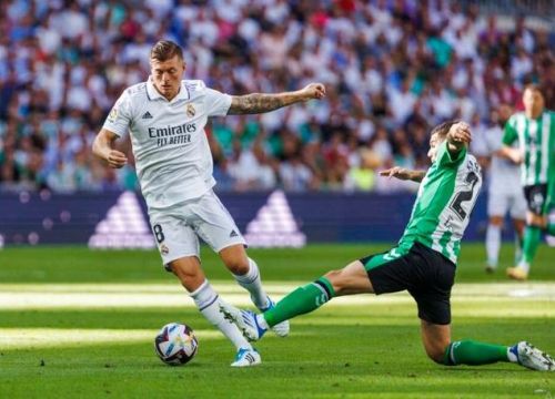 Real Madrid tiếp tục dẫn đầu La Liga