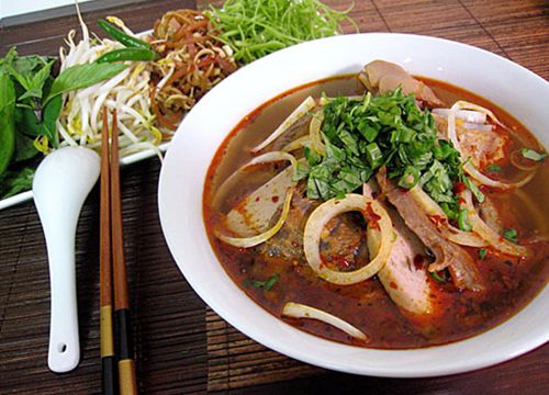 Cách nấu bún bò Huế ngon chuẩn vị nhất