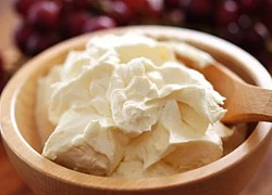 Cách tự làm cream cheese siêu đơn giản chỉ với sữa tươi và chanh